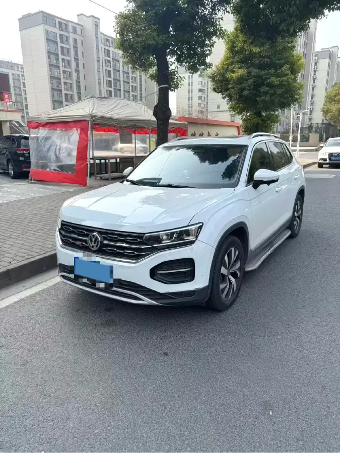 2019 Jeep Cherokee 2.0T 234HP L4 9AT