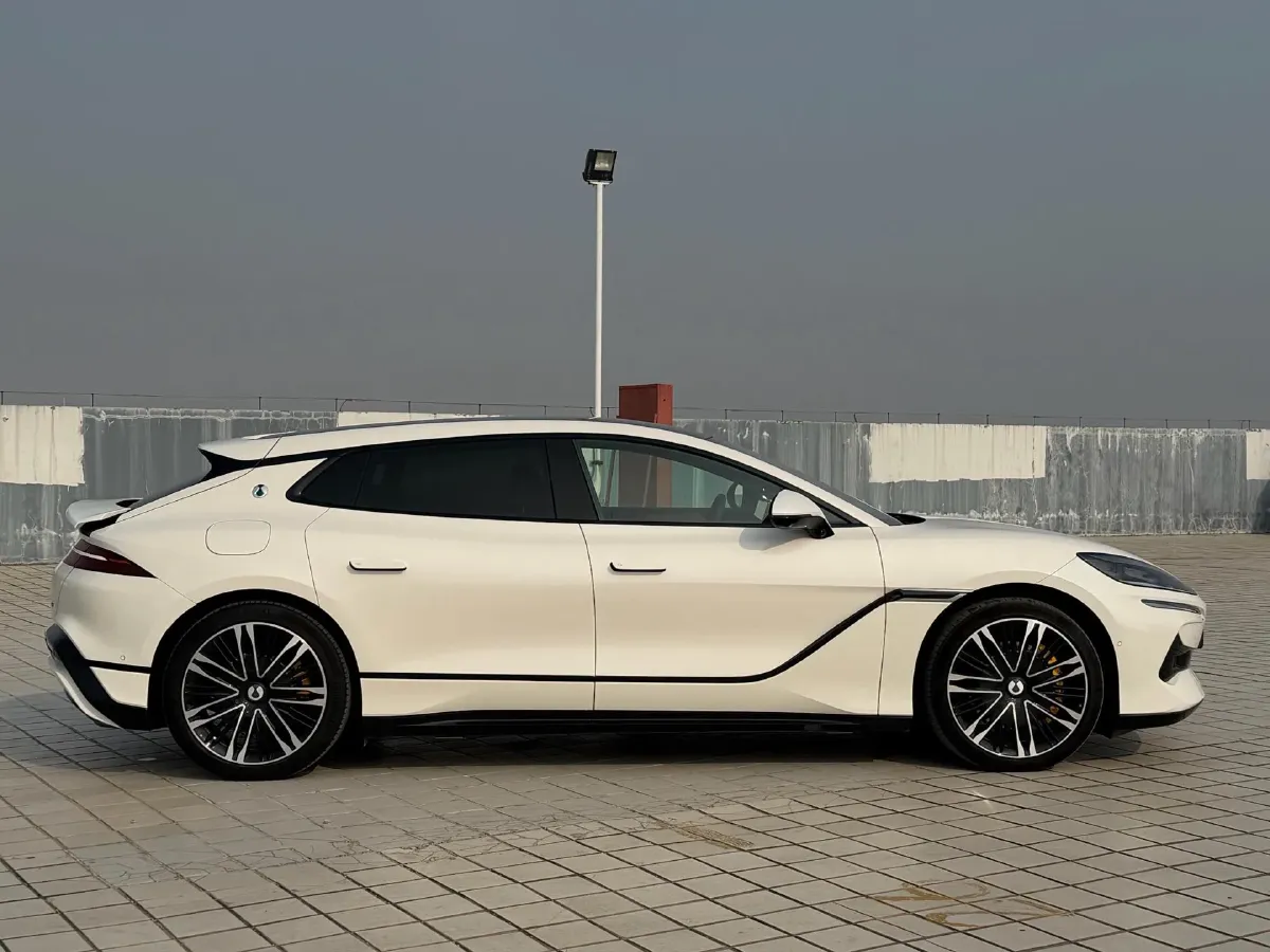 2024 Denza DenzaZ9GT 2.0T 207HP L4 E-CVT PHEV 38.5KWH,autocango,china used car exporter,china ev exporter,chinese used car exporter,chinese used ev exporter