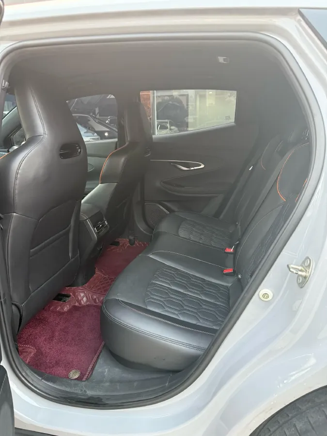 2022 ChangAn UNI-T 1.5T 188HP L4 7DCT,autocango,china used car exporter,china ev exporter,chinese used car exporter,chinese used ev exporter