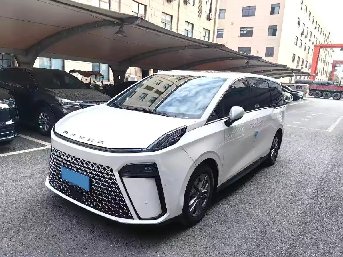 2023 MAXUS Interstellar 2.0T 143HP L4 6AT