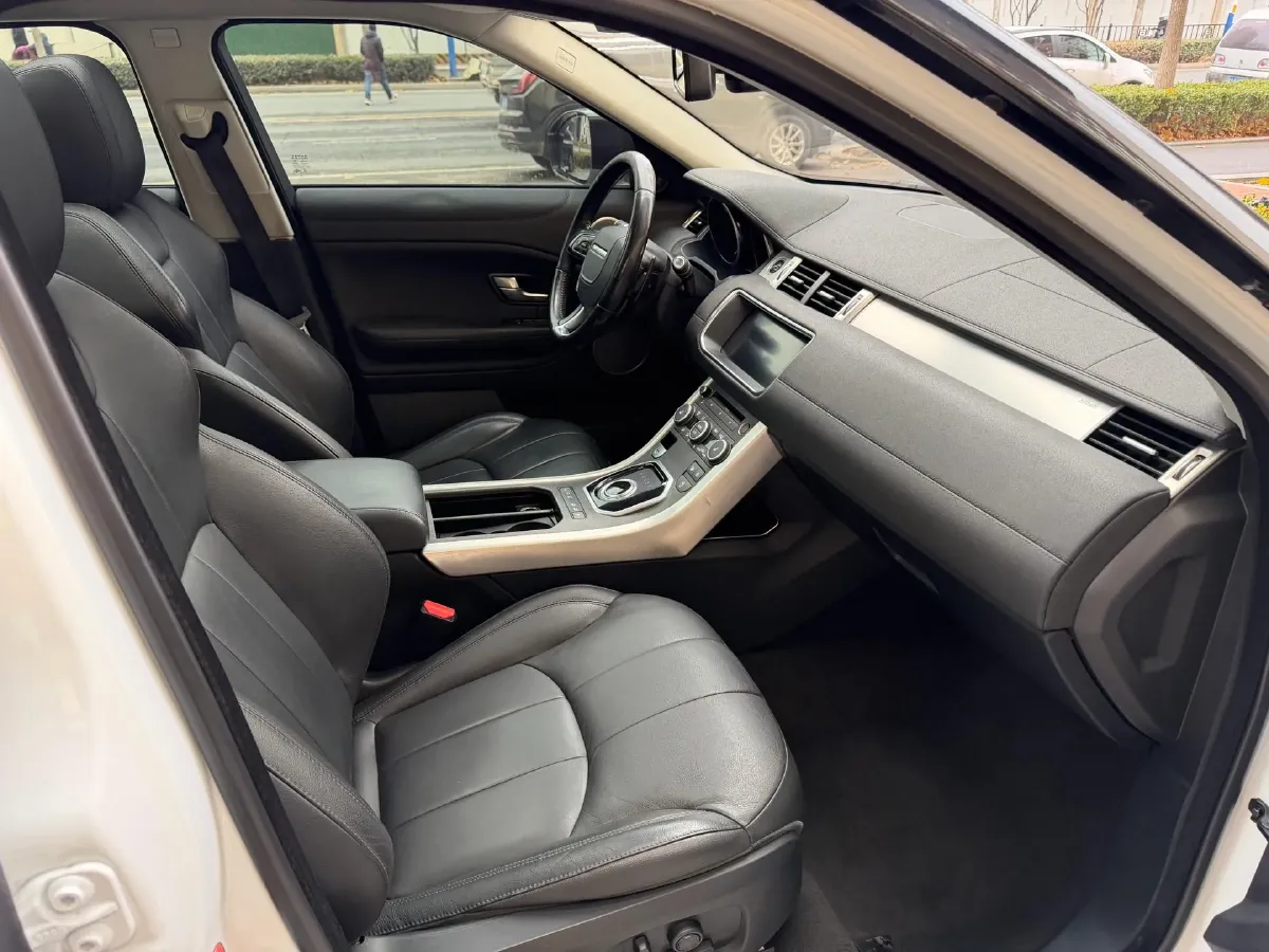 2018 Land Rover Range Rover Evoque 2.0T 241HP L4 9AT,autocango,china used car exporter,china ev exporter,chinese used car exporter,chinese used ev exporter