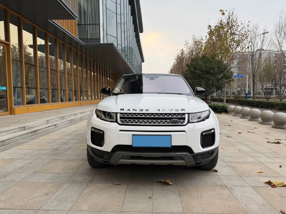 2018 Land Rover Range Rover Evoque 2.0T 241HP L4 9AT,autocango,china used car exporter,china ev exporter,chinese used car exporter,chinese used ev exporter