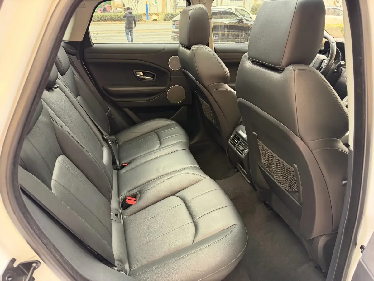 2018 Land Rover Range Rover Evoque 2.0T 241HP L4 9AT,autocango,china used car exporter,china ev exporter,chinese used car exporter,chinese used ev exporter