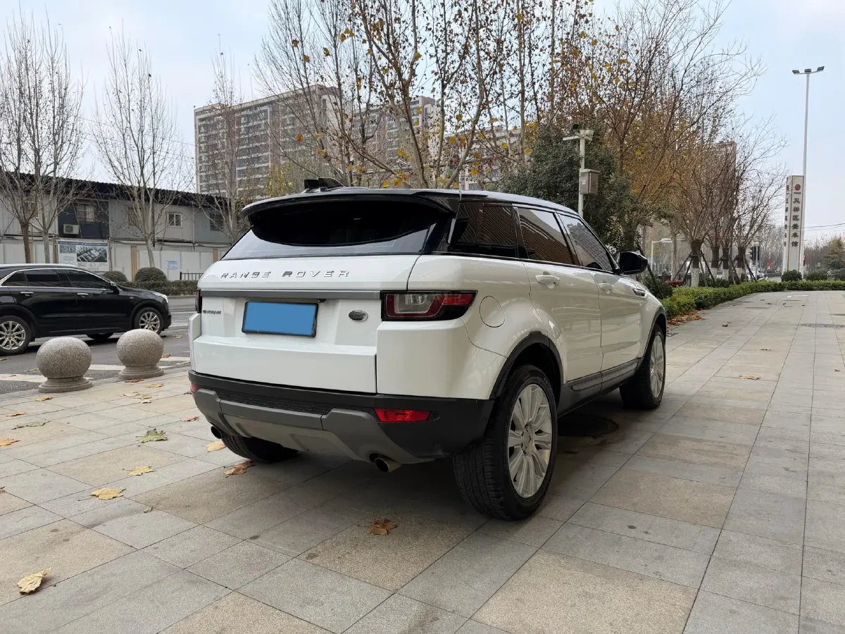 2018 Land Rover Range Rover Evoque 2.0T 241HP L4 9AT,autocango,china used car exporter,china ev exporter,chinese used car exporter,chinese used ev exporter