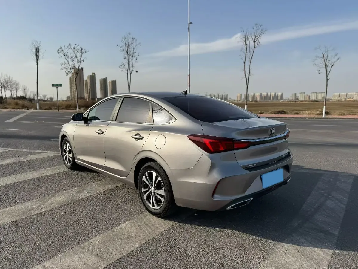 2020 ChangAn Eado 1.6L 128HP L4 5MT,autocango,china used car exporter,china ev exporter,chinese used car exporter,chinese used ev exporter