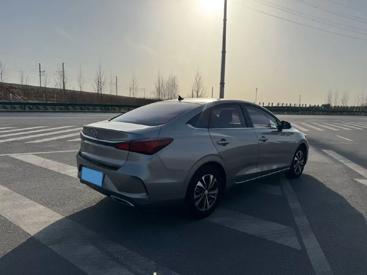 2020 ChangAn Eado 1.6L 128HP L4 5MT,autocango,china used car exporter,china ev exporter,chinese used car exporter,chinese used ev exporter