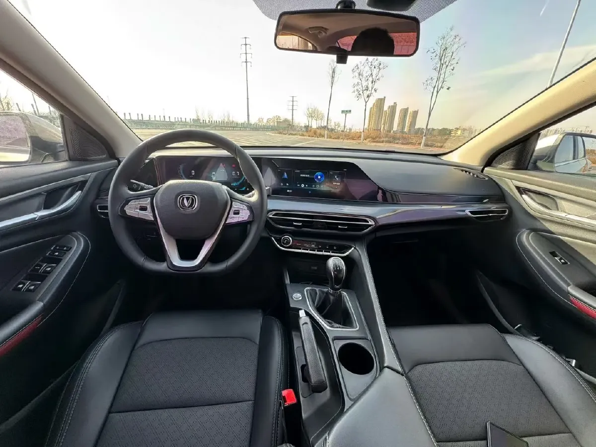 2020 ChangAn Eado 1.6L 128HP L4 5MT,autocango,china used car exporter,china ev exporter,chinese used car exporter,chinese used ev exporter