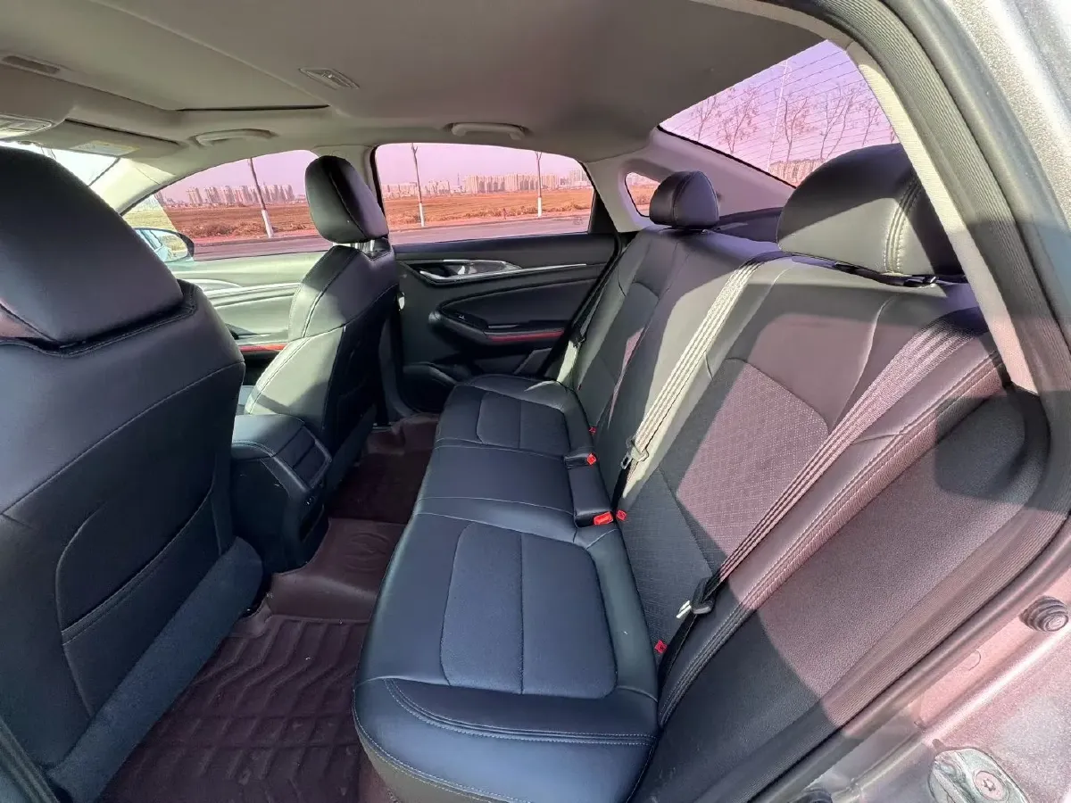 2020 ChangAn Eado 1.6L 128HP L4 5MT,autocango,china used car exporter,china ev exporter,chinese used car exporter,chinese used ev exporter