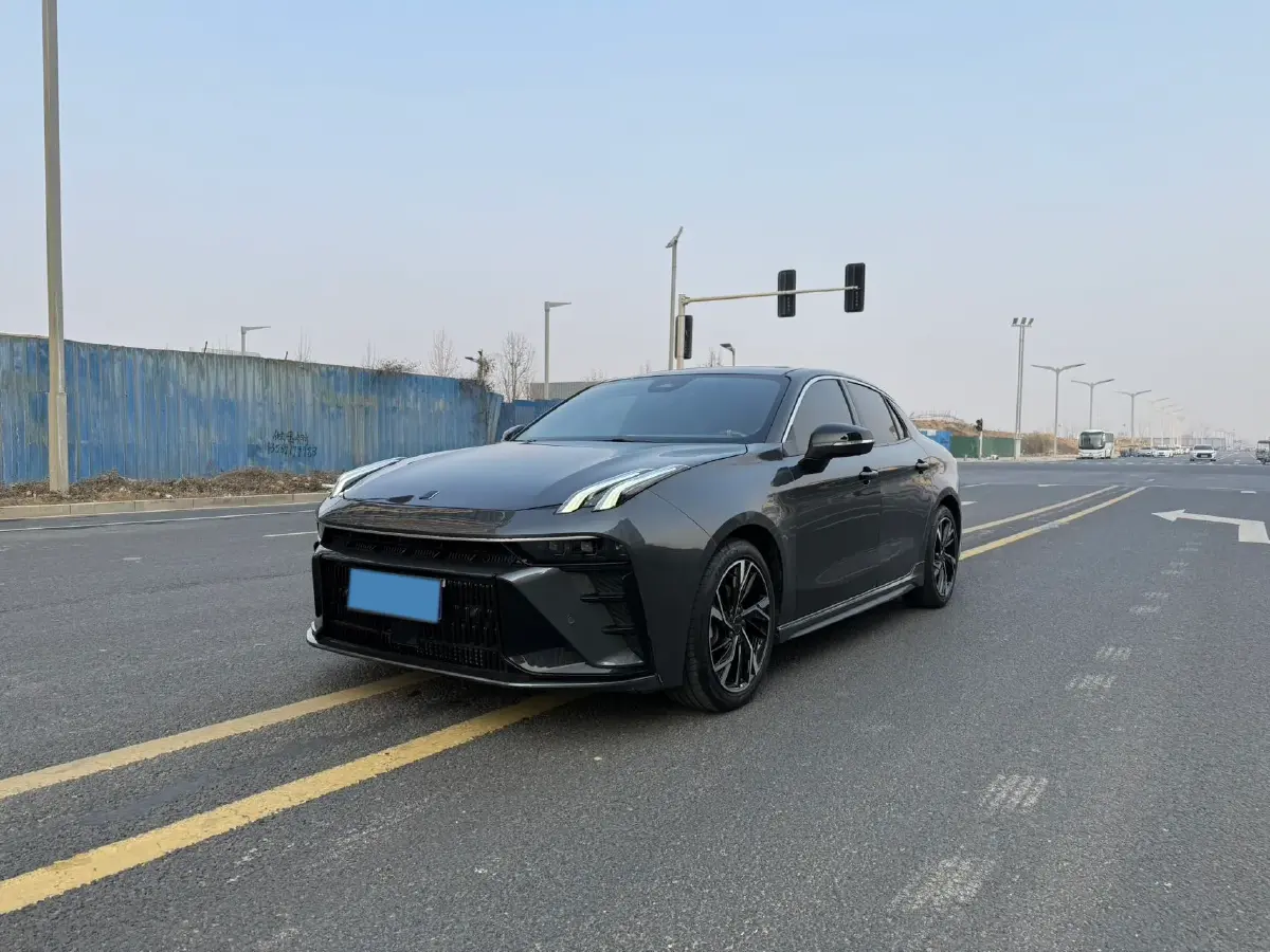 2023 LYNK&CO 03 2.0T 254HP L4 7DCT