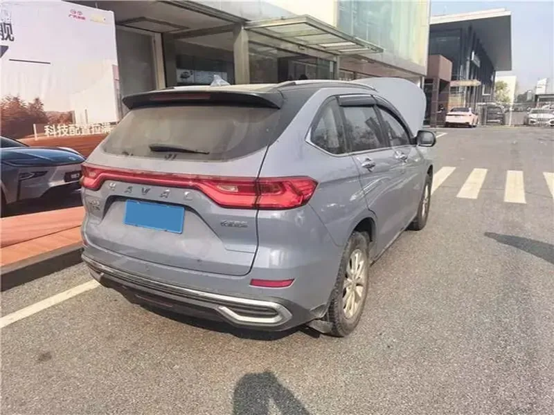 2021 Haval M6 1.5T 150HP L4 7DCT,autocango,china used car exporter,china ev exporter,chinese used car exporter,chinese used ev exporter
