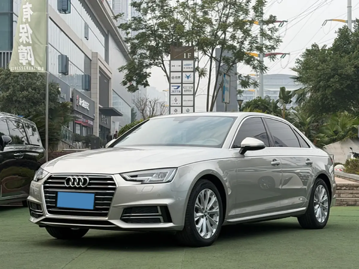 2019 Audi A4L 2.0T 190HP L4 7DCT