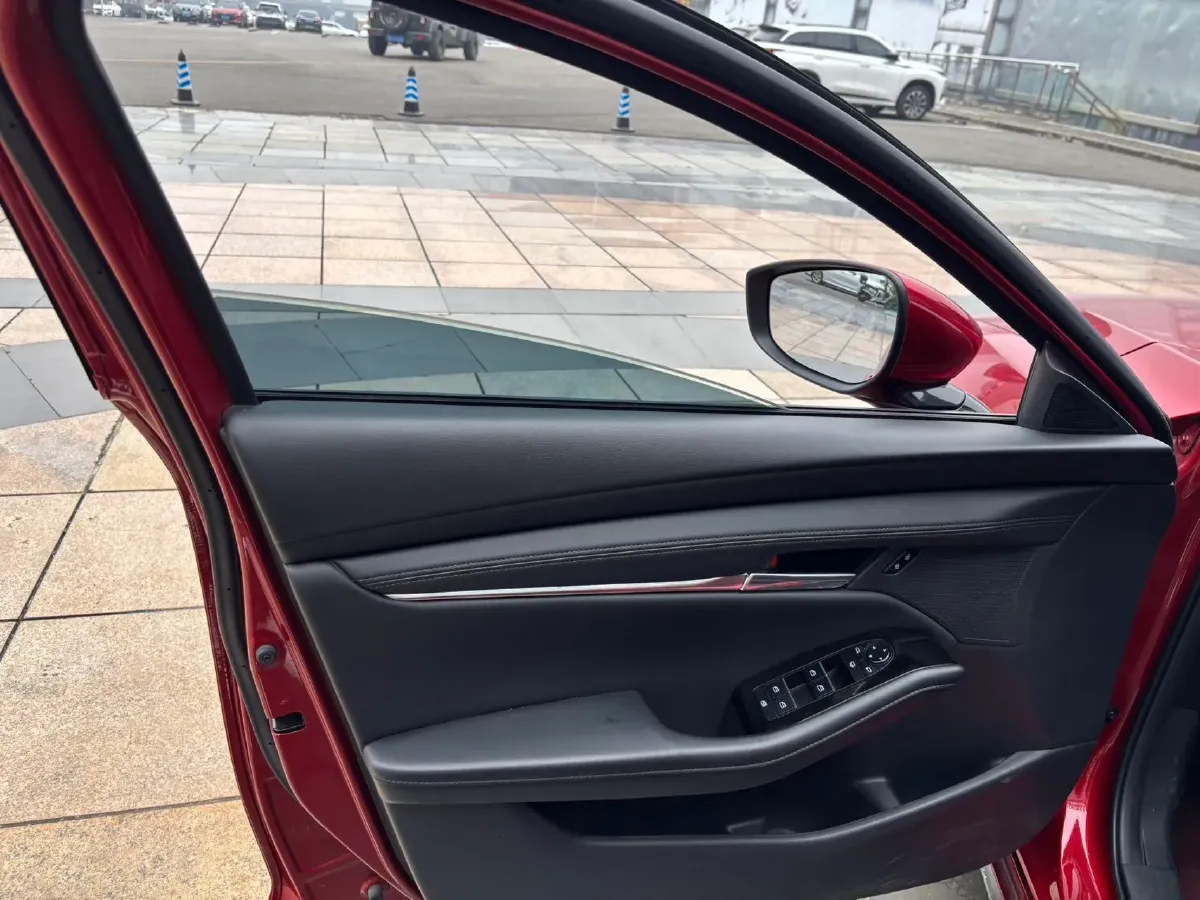 2021 Mazda 3 Axela 2.0L 158HP L4 6AT,autocango,china used car exporter,china ev exporter,chinese used car exporter,chinese used ev exporter