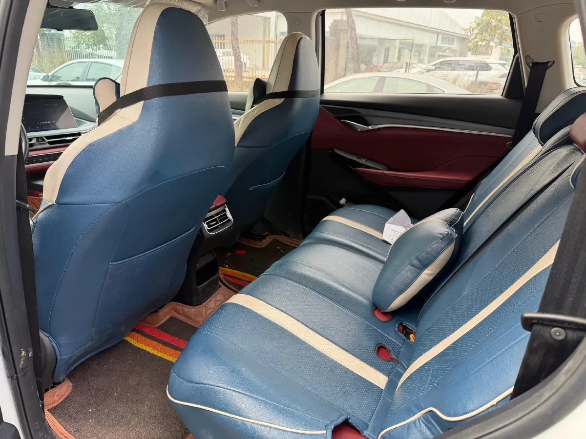 2022 ChangAn CS75 Plus 2.0T 233HP L4 8AT,autocango,china used car exporter,china ev exporter,chinese used car exporter,chinese used ev exporter