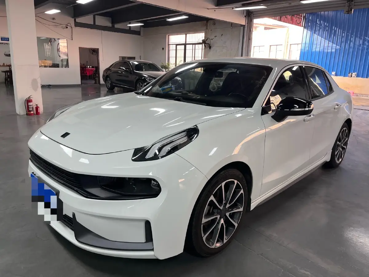 2020 LYNK&CO 03 2.0T 190HP L4 6AT