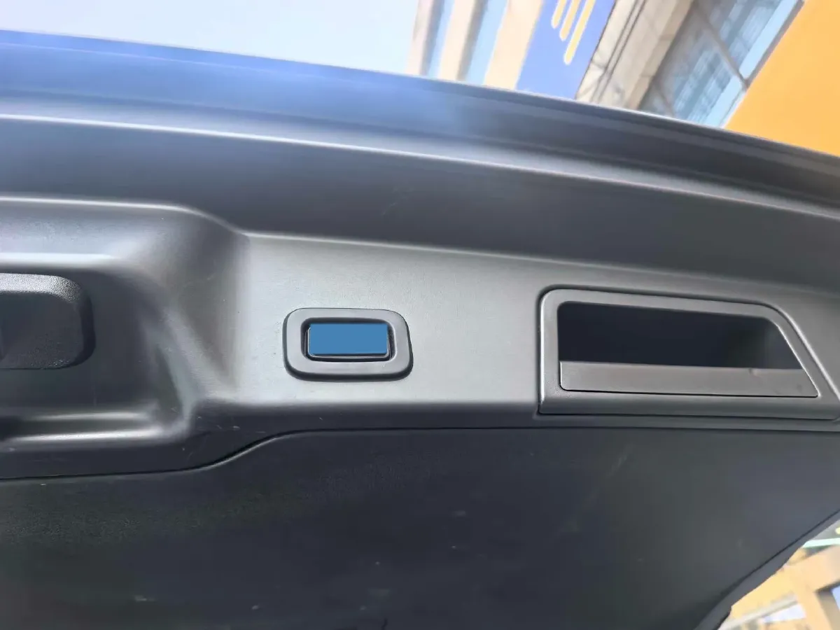 2020 Land Rover Range Rover Evoque 2.0T 249HP L4 9AT,autocango,china used car exporter,china ev exporter,chinese used car exporter,chinese used ev exporter