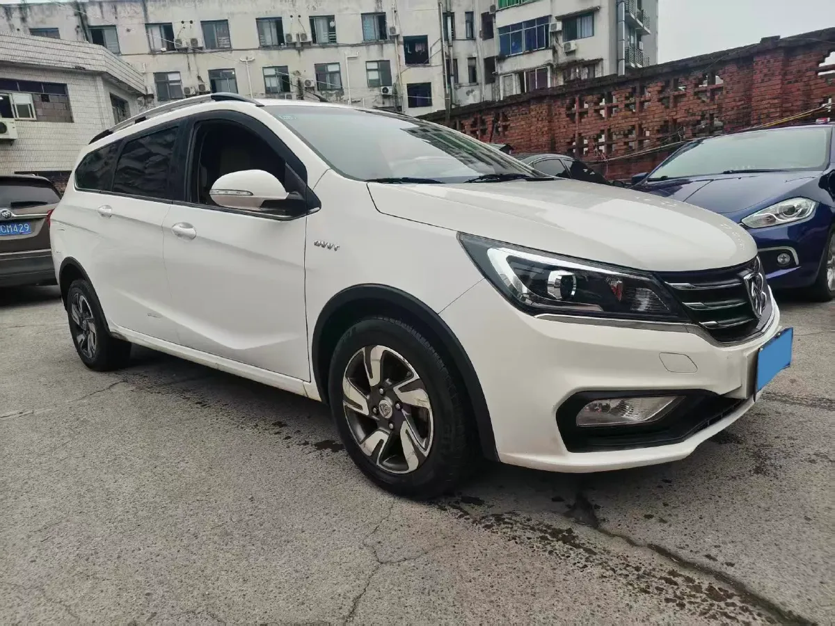 2019 Golden Dragon New Era Sea Lion 2.0L 102HP L4 5MT,autocango,china used car exporter,china ev exporter,chinese used car exporter,chinese used ev exporter