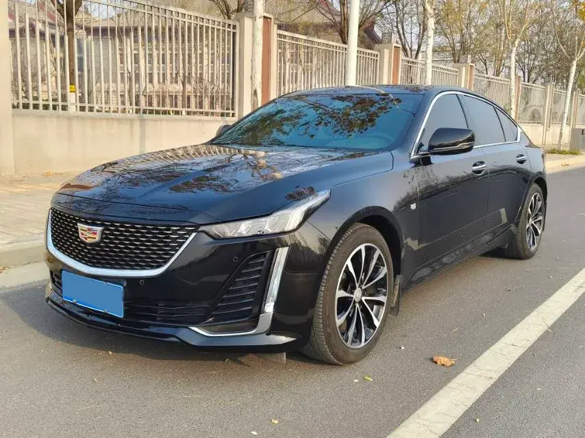 2023 Cadillac CT5 2.0T 237HP L4 10AT