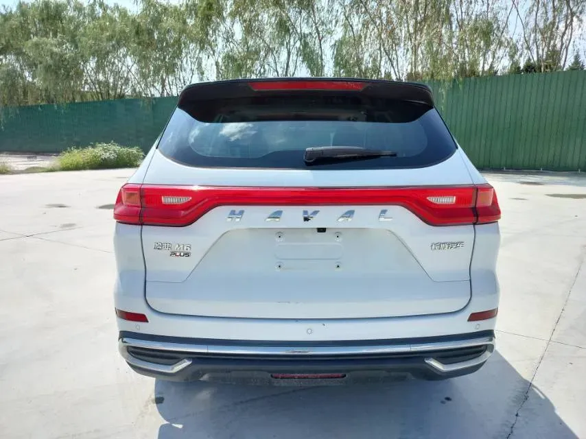 2021 Haval M6 1.5T 150HP L4 7DCT,autocango,china used car exporter,china ev exporter,chinese used car exporter,chinese used ev exporter