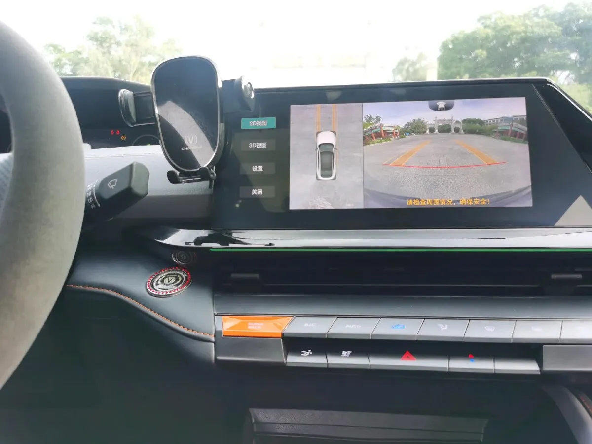 2022 ChangAn UNI-V 1.5T 188HP L4 7DCT,autocango,china used car exporter,china ev exporter,chinese used car exporter,chinese used ev exporter