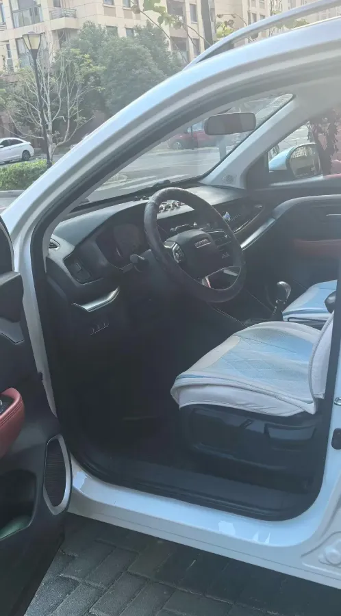 2018 Haval H2s 1.5T 150HP L4 6MT,autocango,china used car exporter,china ev exporter,chinese used car exporter,chinese used ev exporter