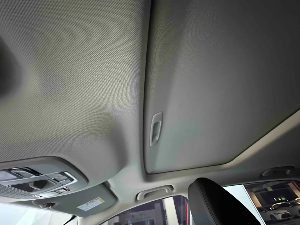 2021 Geely Coolray 1.4T 141HP L4 6DCT,autocango,china used car exporter,china ev exporter,chinese used car exporter,chinese used ev exporter