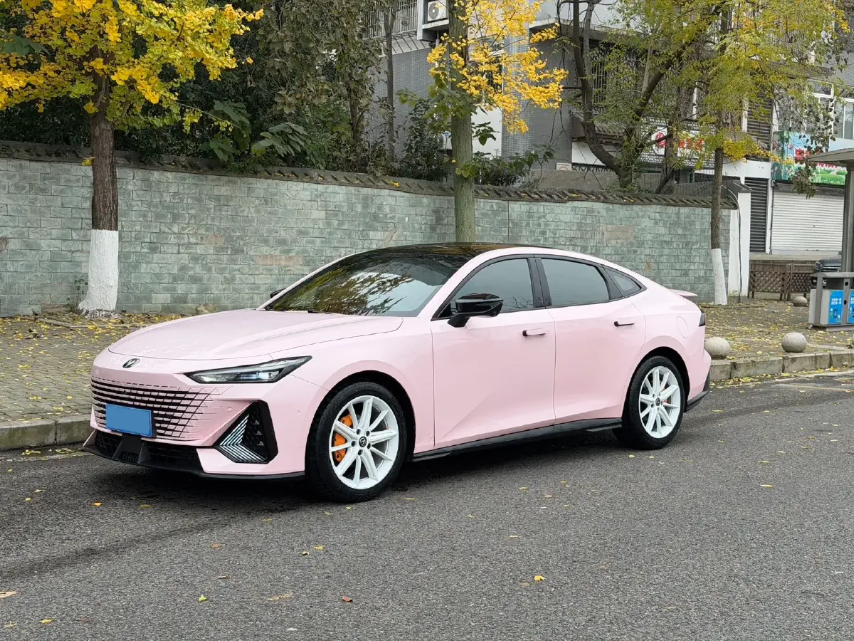 2022 ChangAn UNI-V 1.5T 188HP L4 7DCT