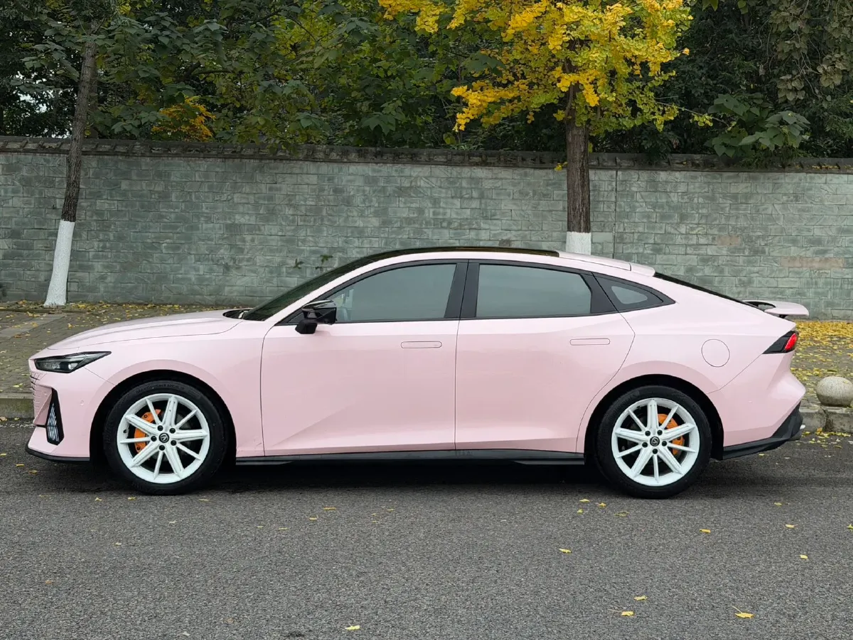 2022 ChangAn UNI-V 1.5T 188HP L4 7DCT,autocango,china used car exporter,china ev exporter,chinese used car exporter,chinese used ev exporter