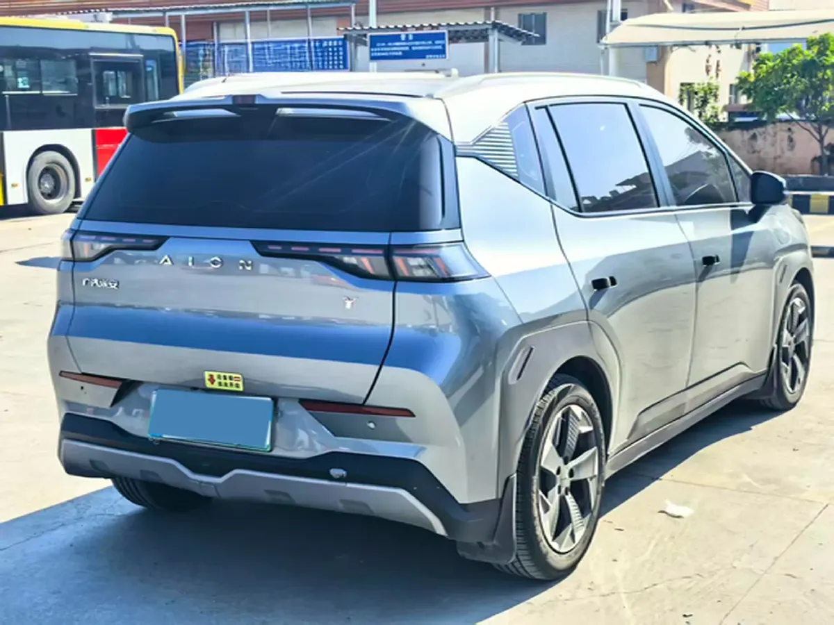 2022 Geely Okavango 1.8T 184HP L4 7DCT,autocango,china used car exporter,china ev exporter,chinese used car exporter,chinese used ev exporter