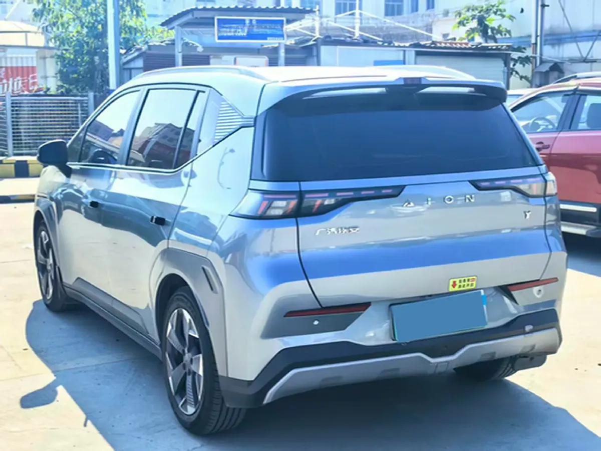 2022 Geely Okavango 1.8T 184HP L4 7DCT,autocango,china used car exporter,china ev exporter,chinese used car exporter,chinese used ev exporter