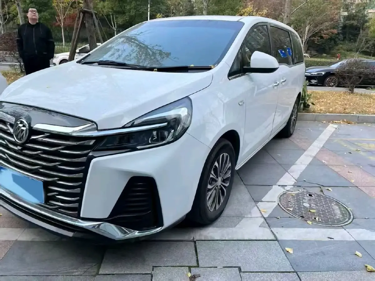 2023 Buick GL8 2.0T 237HP L4 9AT