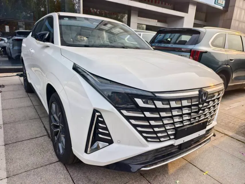 2024 ChangAn UNI-Z 1.5L 98HP L4 E-CVT PHEV 18.4KWH,autocango,china used car exporter,china ev exporter,chinese used car exporter,chinese used ev exporter