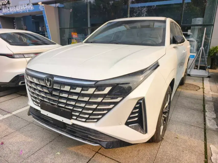 2024 ChangAn UNI-Z 1.5L 98HP L4 E-CVT PHEV 18.4KWH