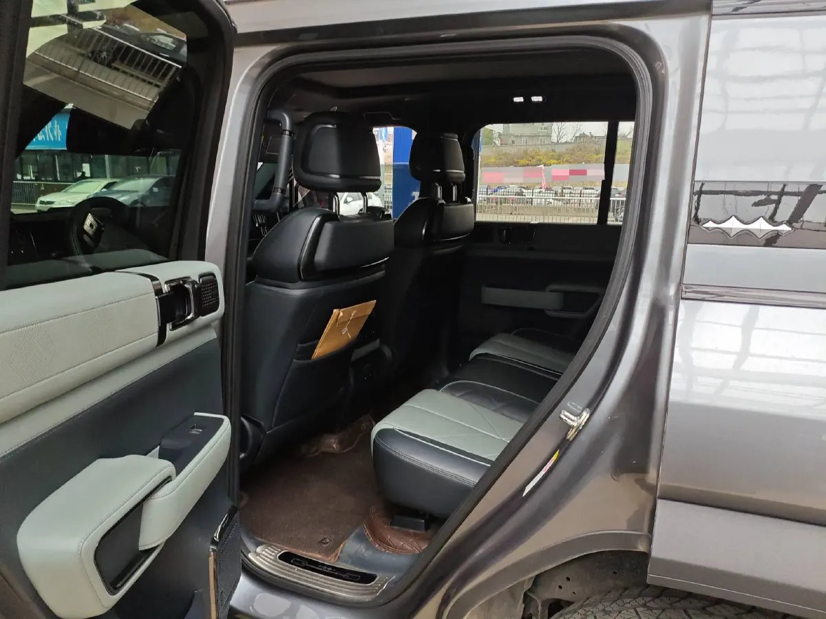 2023 FangChengBao Bao 5 1.5T 194HP L4 E-CVT PHEV 31.8KWH,autocango,china used car exporter,china ev exporter,chinese used car exporter,chinese used ev exporter