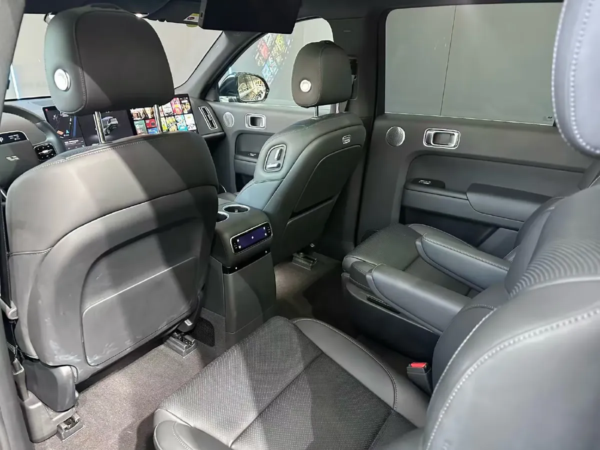 2024 Li L9 Range Extended 154HP REEV 52.3KWH,autocango,china used car exporter,china ev exporter,chinese used car exporter,chinese used ev exporter