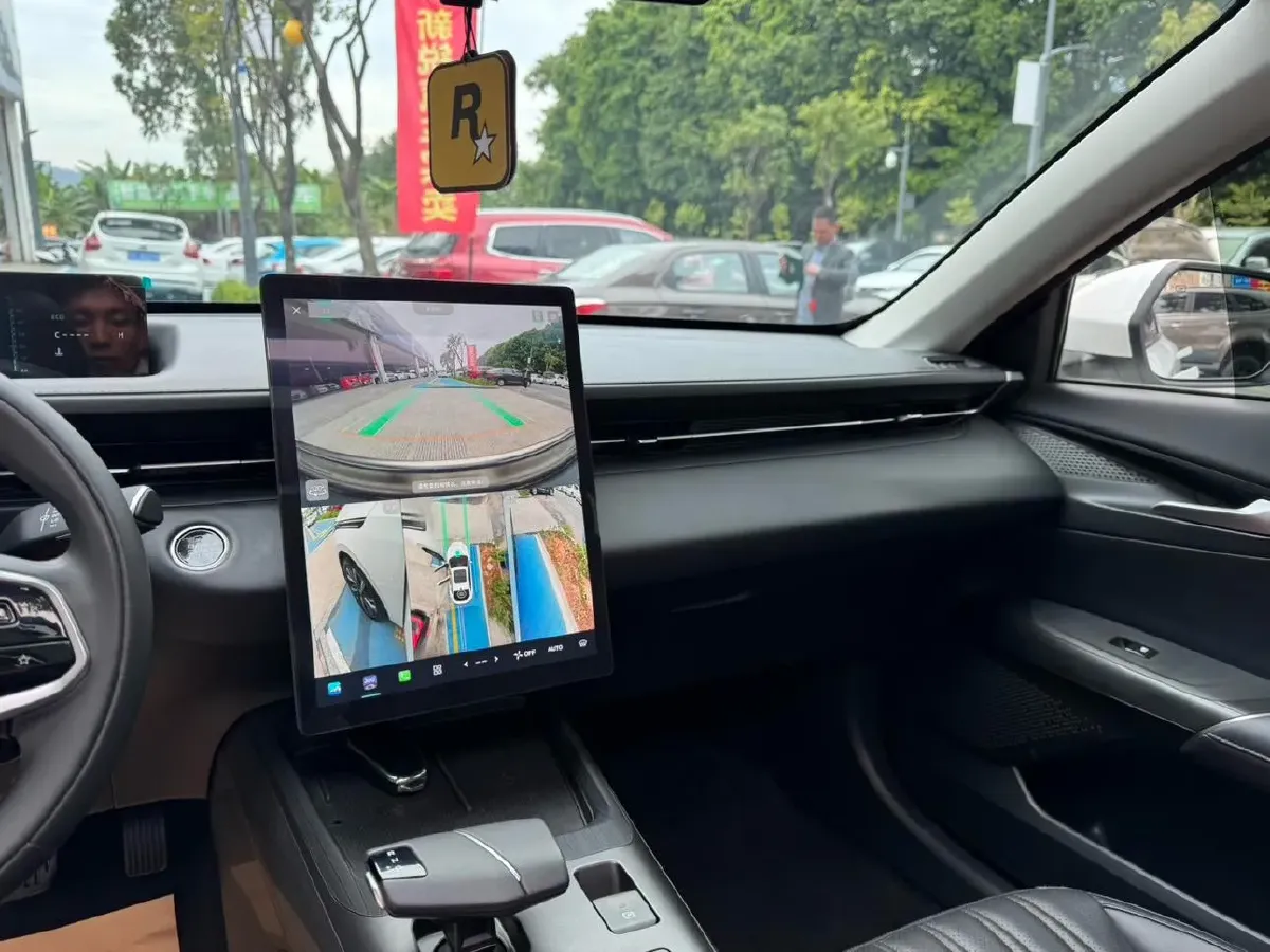 2023 ChangAn Oshan Z6 1.5T 188HP L4 7DCT,autocango,china used car exporter,china ev exporter,chinese used car exporter,chinese used ev exporter