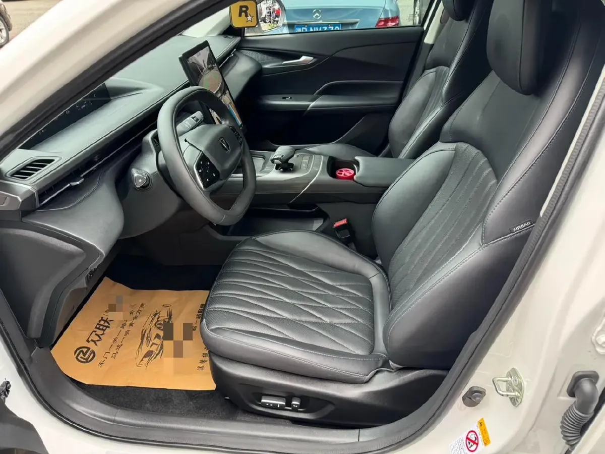 2023 ChangAn Oshan Z6 1.5T 188HP L4 7DCT,autocango,china used car exporter,china ev exporter,chinese used car exporter,chinese used ev exporter