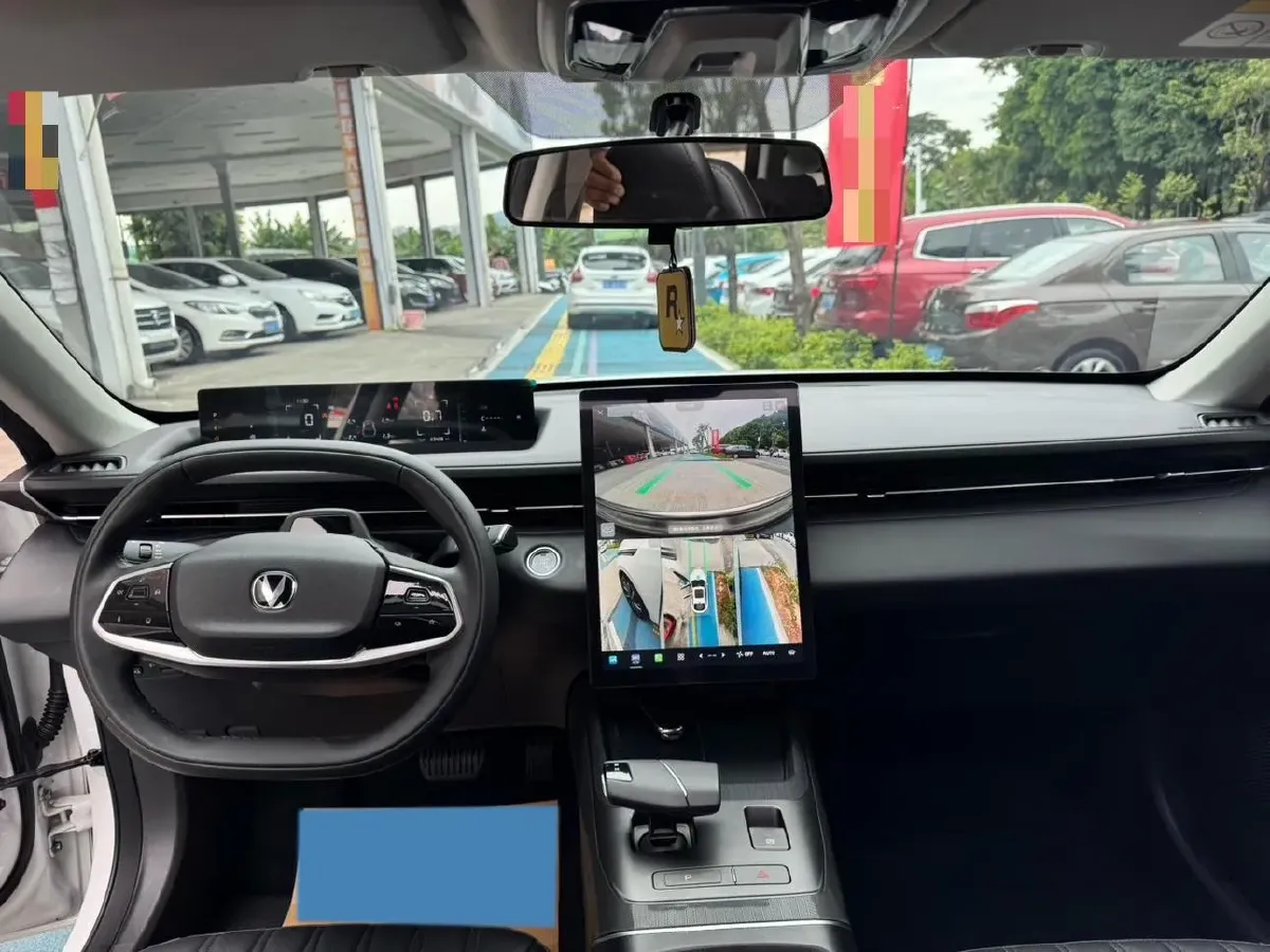 2023 ChangAn Oshan Z6 1.5T 188HP L4 7DCT,autocango,china used car exporter,china ev exporter,chinese used car exporter,chinese used ev exporter