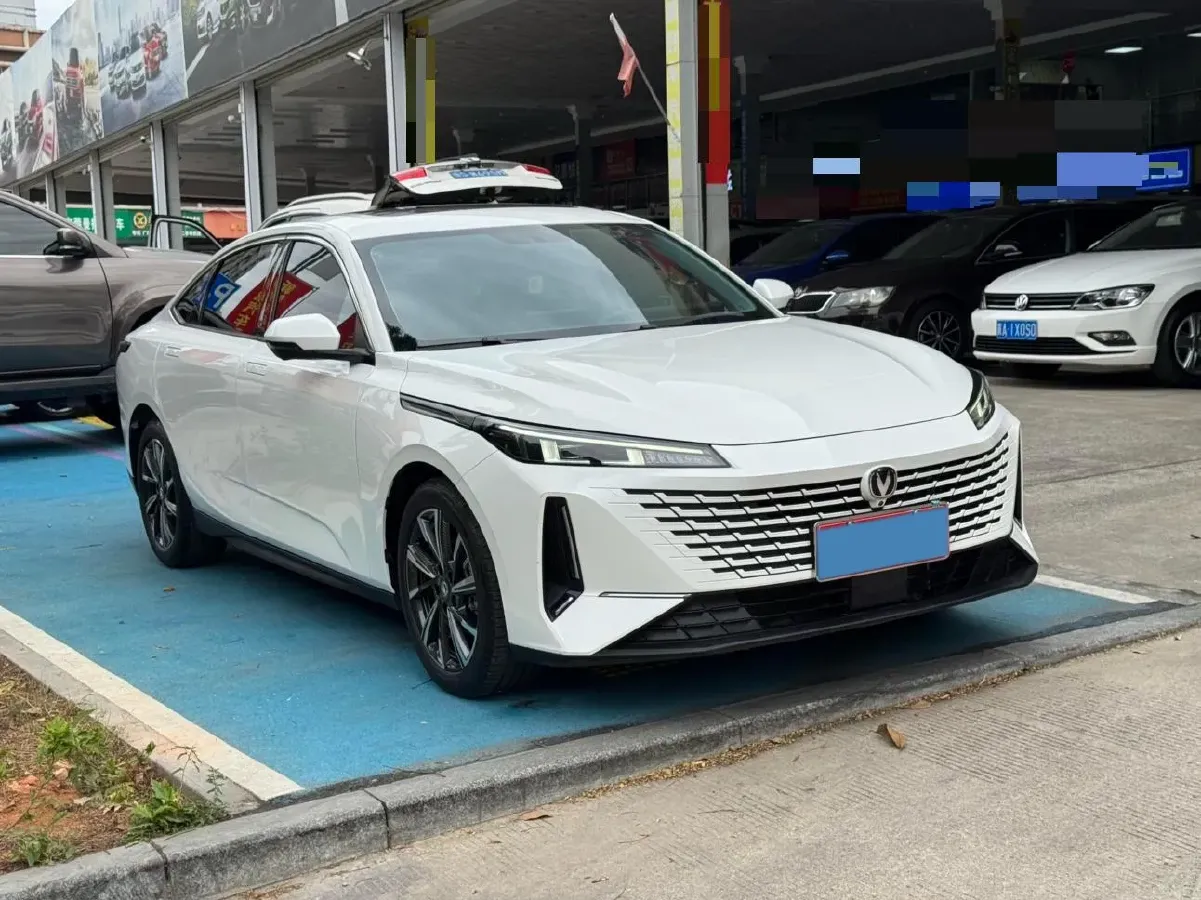 2023 ChangAn Oshan Z6 1.5T 188HP L4 7DCT,autocango,china used car exporter,china ev exporter,chinese used car exporter,chinese used ev exporter