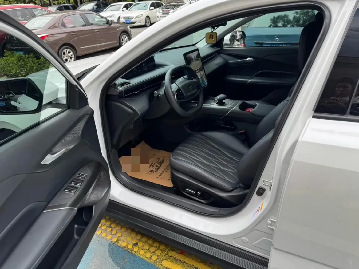 2023 ChangAn Oshan Z6 1.5T 188HP L4 7DCT,autocango,china used car exporter,china ev exporter,chinese used car exporter,chinese used ev exporter