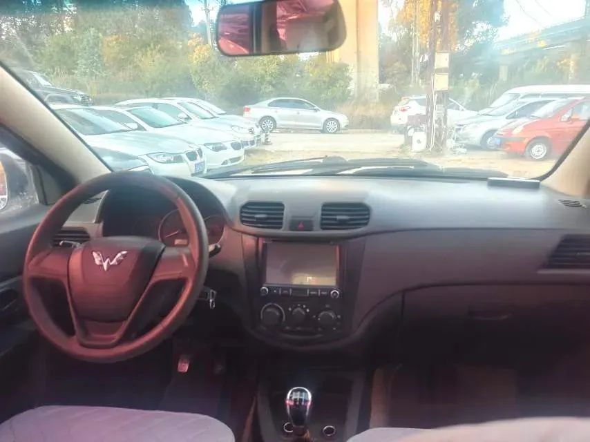 2018 WuLing HongGuang S3 1.5L 112HP L4 6MT,autocango,china used car exporter,china ev exporter,chinese used car exporter,chinese used ev exporter