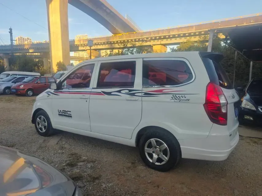 2018 WuLing HongGuang S3 1.5L 112HP L4 6MT,autocango,china used car exporter,china ev exporter,chinese used car exporter,chinese used ev exporter