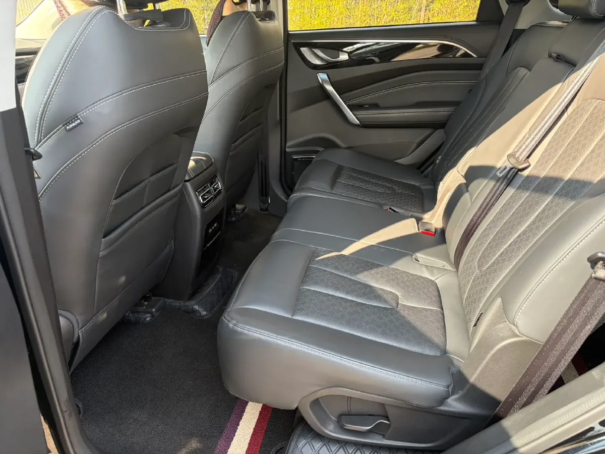 2021 Volkswagen T-Cross 1.5L 113HP L4 6AT,autocango,china used car exporter,china ev exporter,chinese used car exporter,chinese used ev exporter