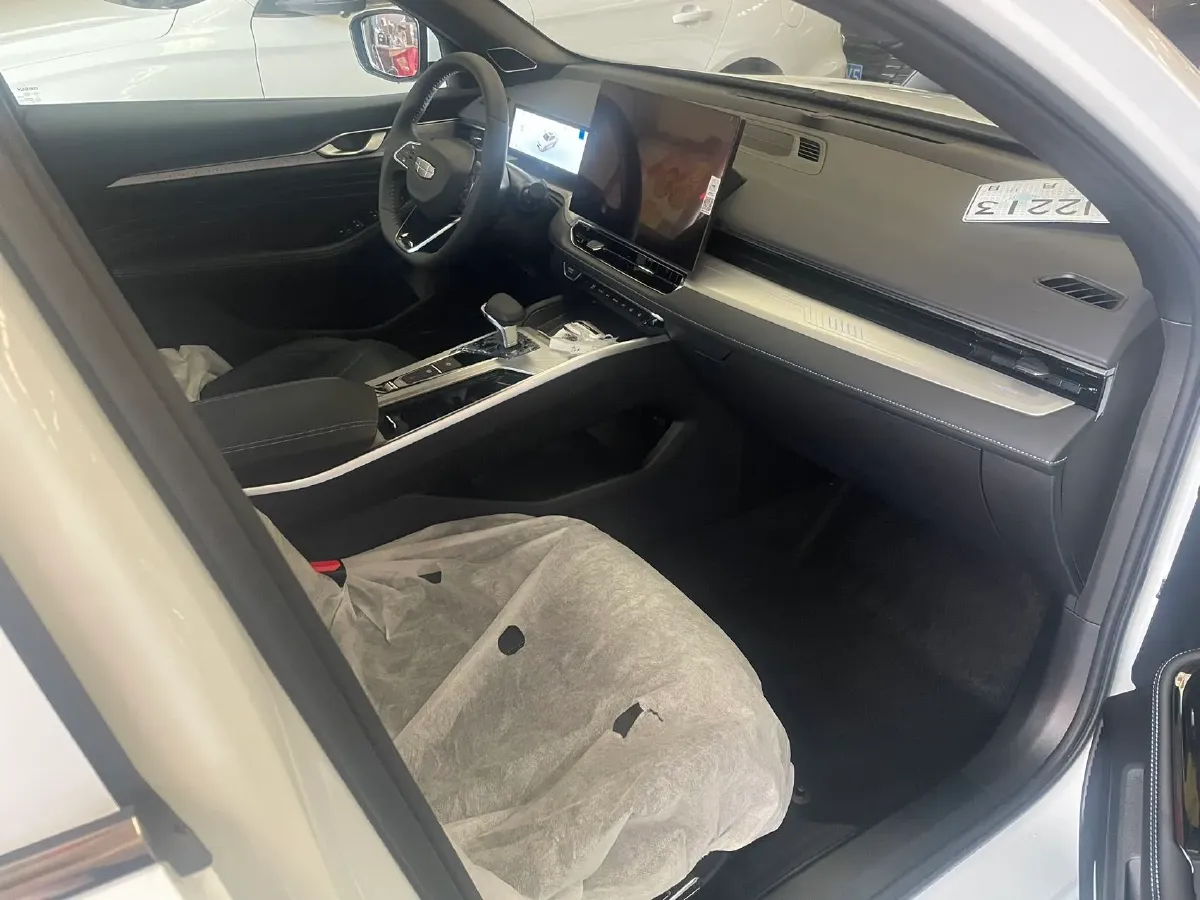 2025 Geely Preface 1.5T 181HP L4 7DCT,autocango,china used car exporter,china ev exporter,chinese used car exporter,chinese used ev exporter