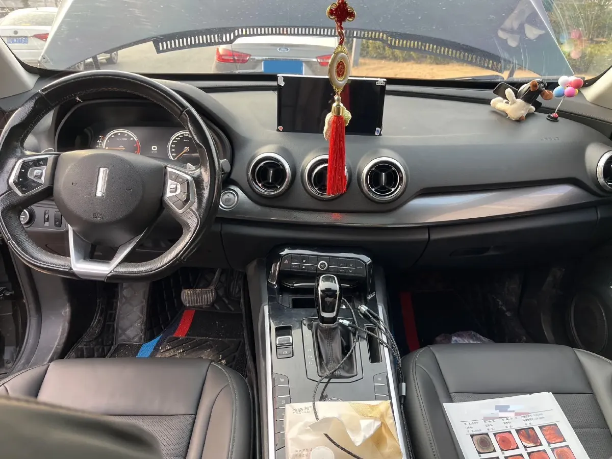 2017 WEY VV7 2.0T 234HP L4 7DCT,autocango,china used car exporter,china ev exporter,chinese used car exporter,chinese used ev exporter