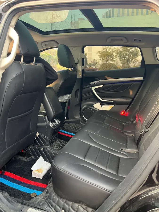 2017 WEY VV7 2.0T 234HP L4 7DCT,autocango,china used car exporter,china ev exporter,chinese used car exporter,chinese used ev exporter