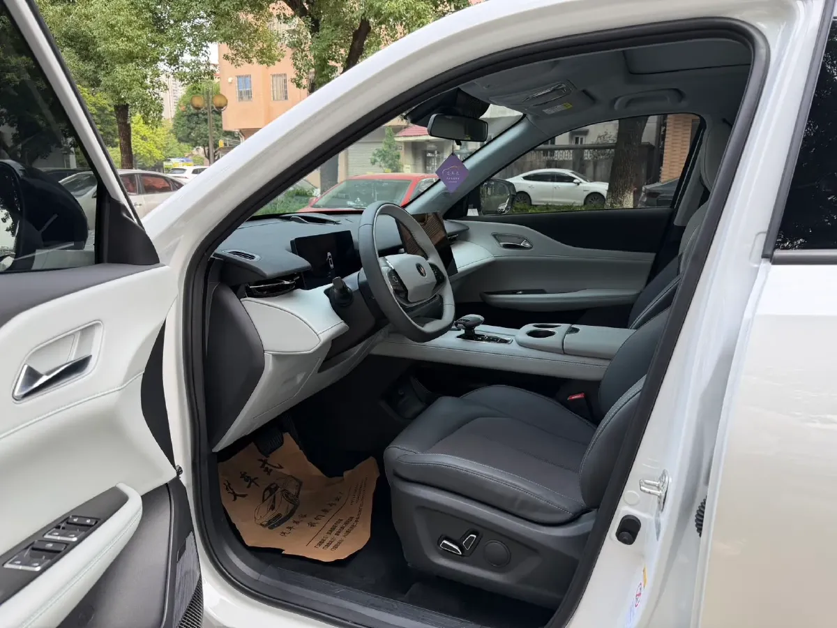 2025 ChangAn UNI-Z 1.5T 188HP L4 7DCT,autocango,china used car exporter,china ev exporter,chinese used car exporter,chinese used ev exporter