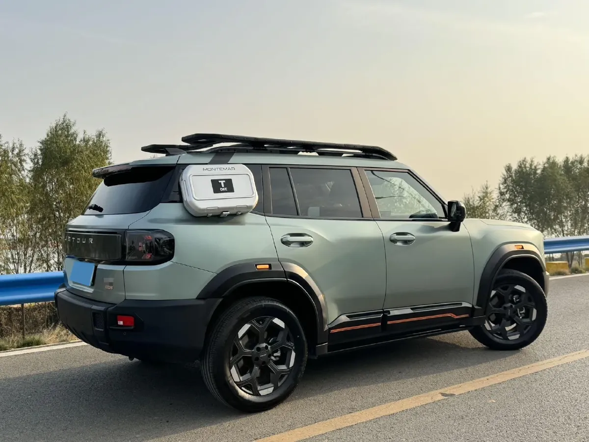 2025 Jetour Traveller 2.0T 254HP L4 7DCT,autocango,china used car exporter,china ev exporter,chinese used car exporter,chinese used ev exporter