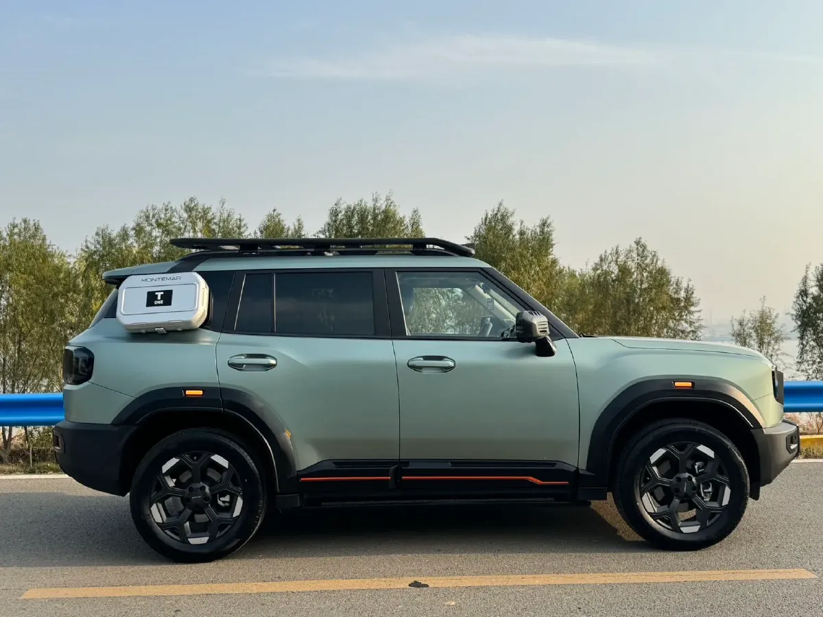 2025 Jetour Traveller 2.0T 254HP L4 7DCT,autocango,china used car exporter,china ev exporter,chinese used car exporter,chinese used ev exporter