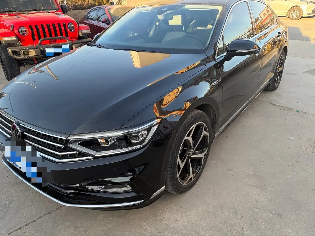 2023 Volkswagen Magotan 2.0T 186HP L4 7DCT