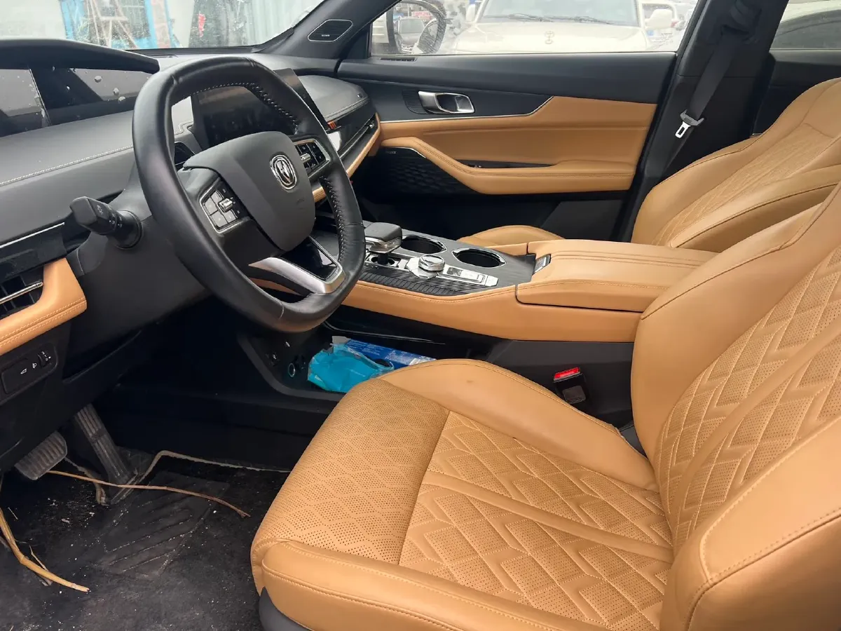 2021 ChangAn UNI-K 2.0T 233HP L4 8AT,autocango,china used car exporter,china ev exporter,chinese used car exporter,chinese used ev exporter